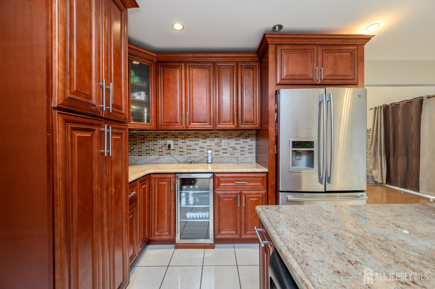 South Brunswick, New Jersey, 08852, United States, 5 Bedrooms Bedrooms, ,6 BathroomsBathrooms,Residential,Active,2044563