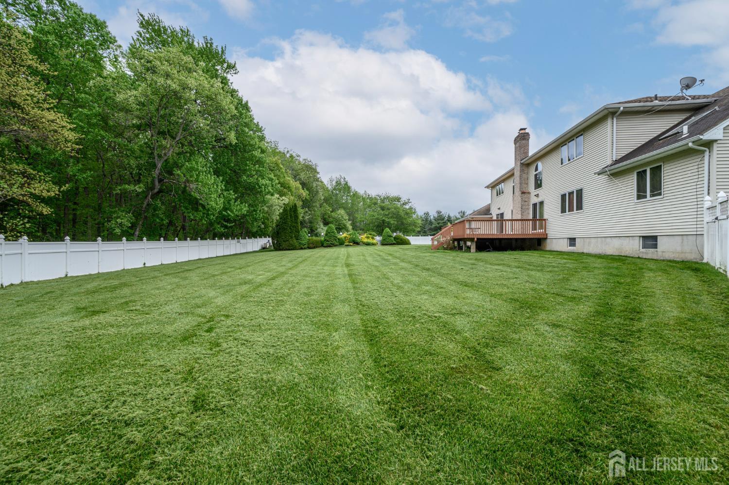 South Brunswick, New Jersey, 08852, United States, 5 Bedrooms Bedrooms, ,6 BathroomsBathrooms,Residential,Active,2044563