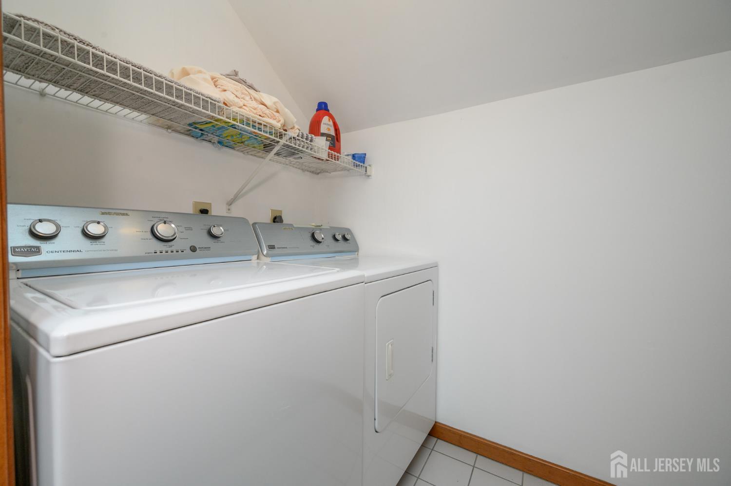 South Brunswick, New Jersey, 08852, United States, 5 Bedrooms Bedrooms, ,6 BathroomsBathrooms,Residential,Active,2044563