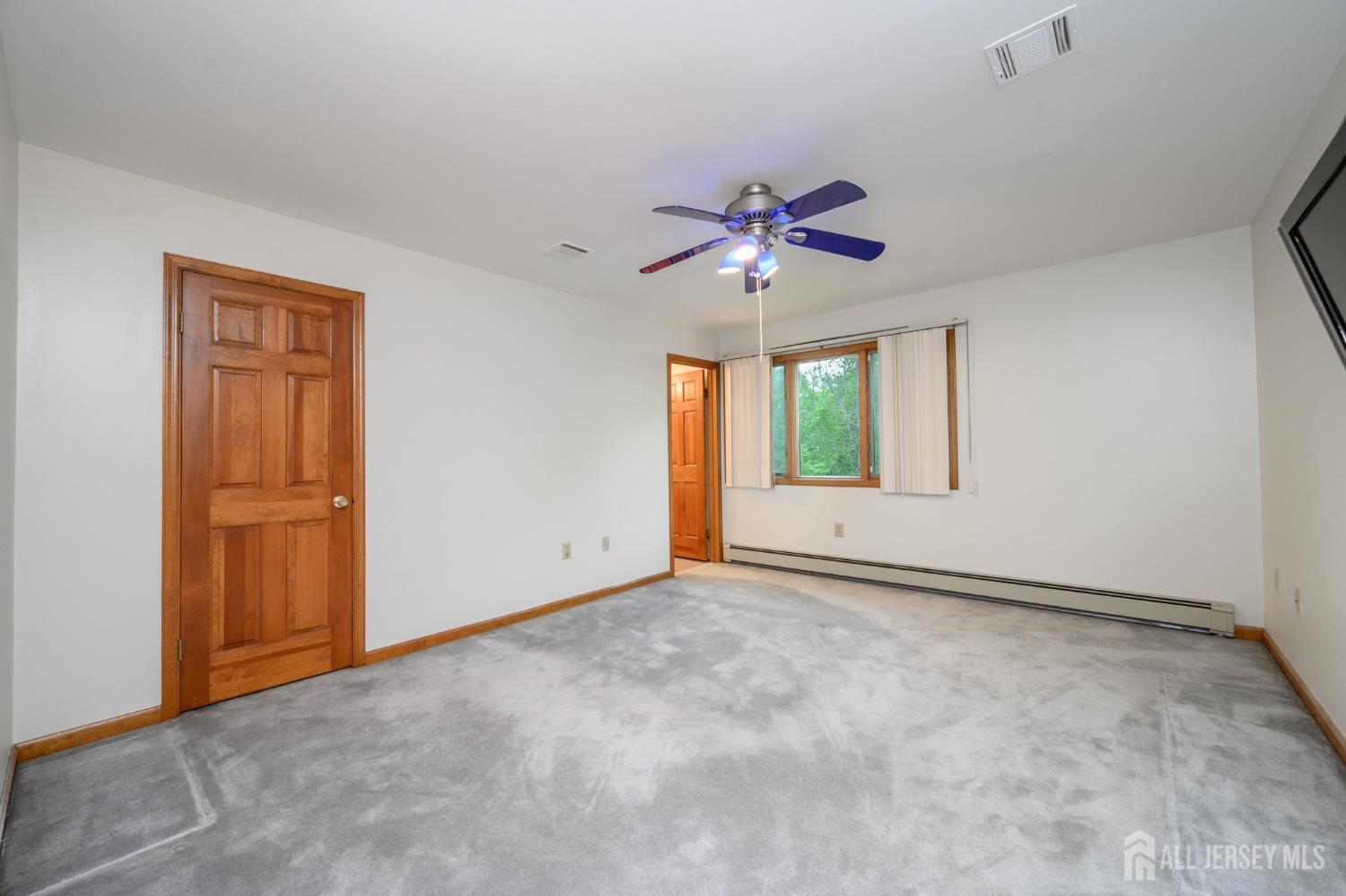 South Brunswick, New Jersey, 08852, United States, 5 Bedrooms Bedrooms, ,6 BathroomsBathrooms,Residential,Active,2044563