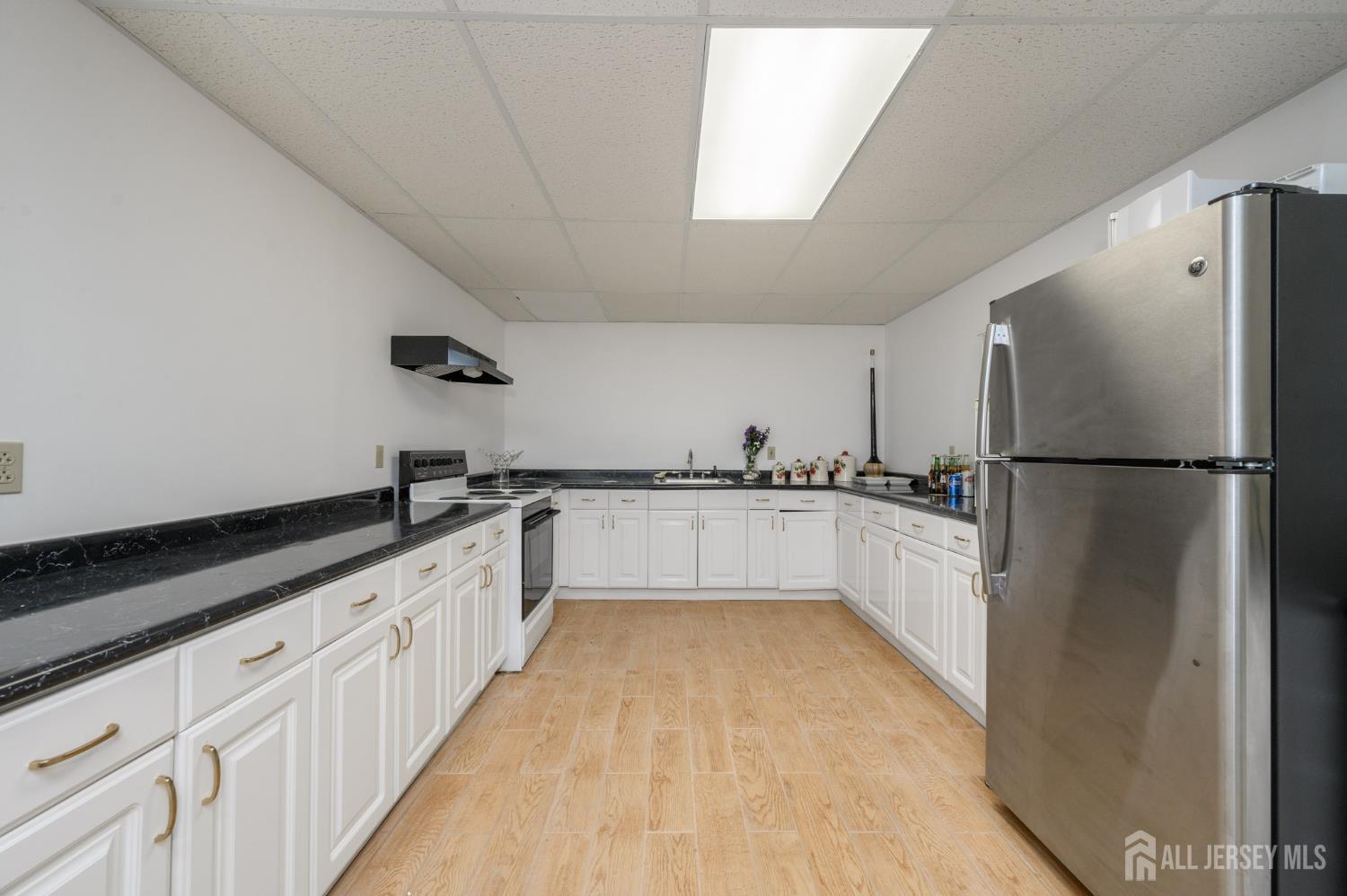 South Brunswick, New Jersey, 08852, United States, 5 Bedrooms Bedrooms, ,6 BathroomsBathrooms,Residential,Active,2044563