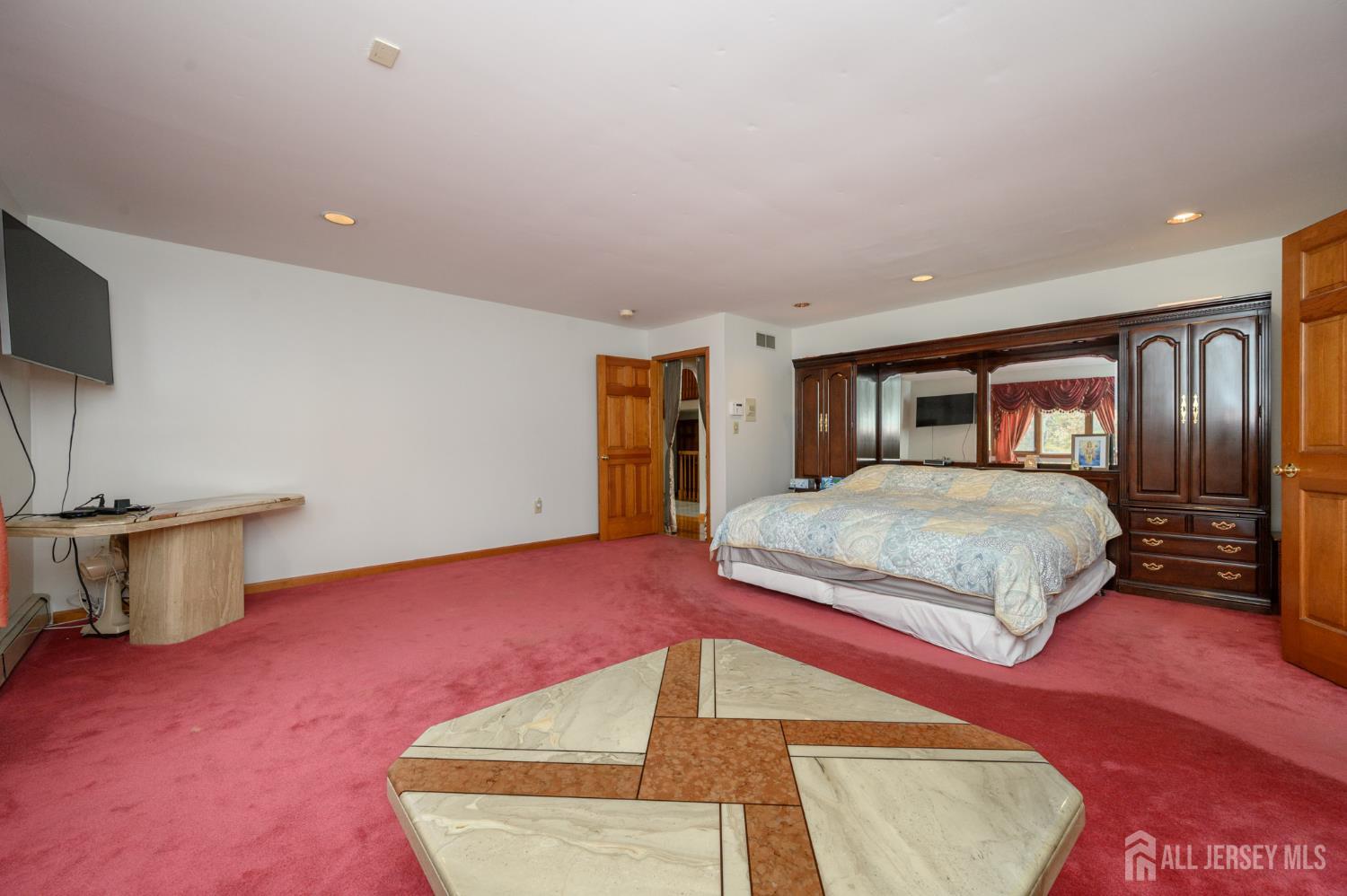 South Brunswick, New Jersey, 08852, United States, 5 Bedrooms Bedrooms, ,6 BathroomsBathrooms,Residential,Active,2044563