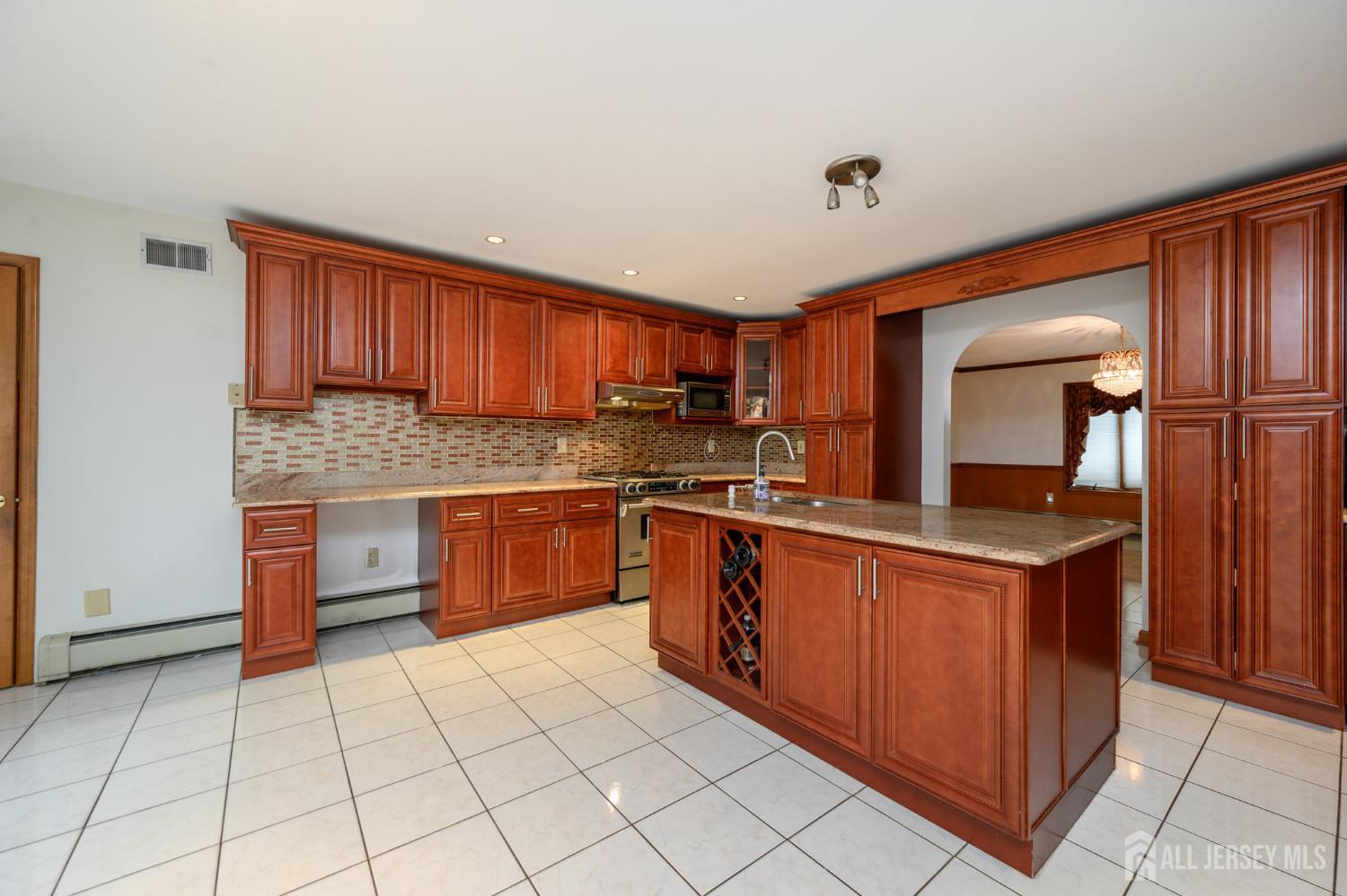South Brunswick, New Jersey, 08852, United States, 5 Bedrooms Bedrooms, ,6 BathroomsBathrooms,Residential,Active,2044563