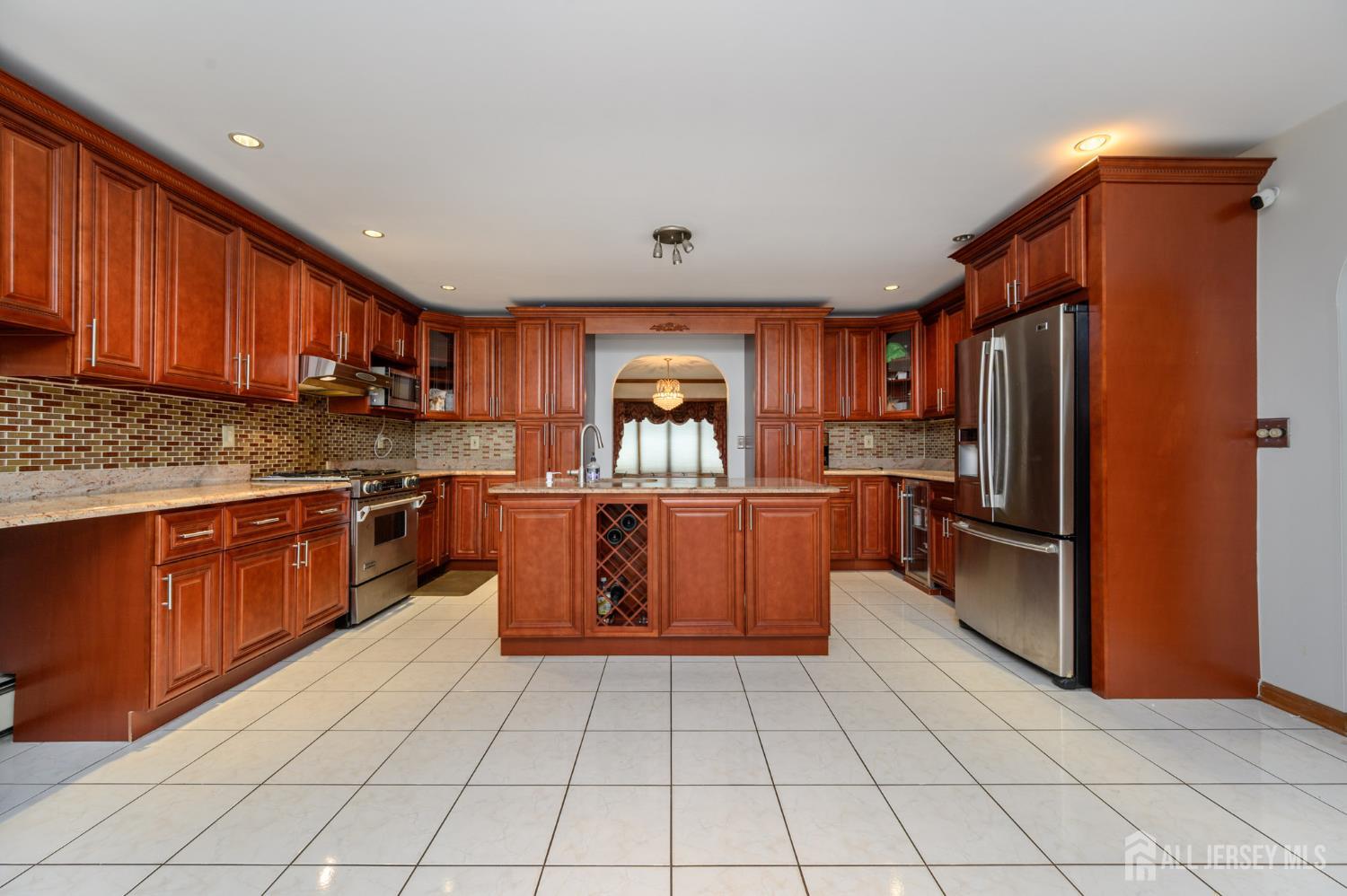 South Brunswick, New Jersey, 08852, United States, 5 Bedrooms Bedrooms, ,6 BathroomsBathrooms,Residential,Active,2044563