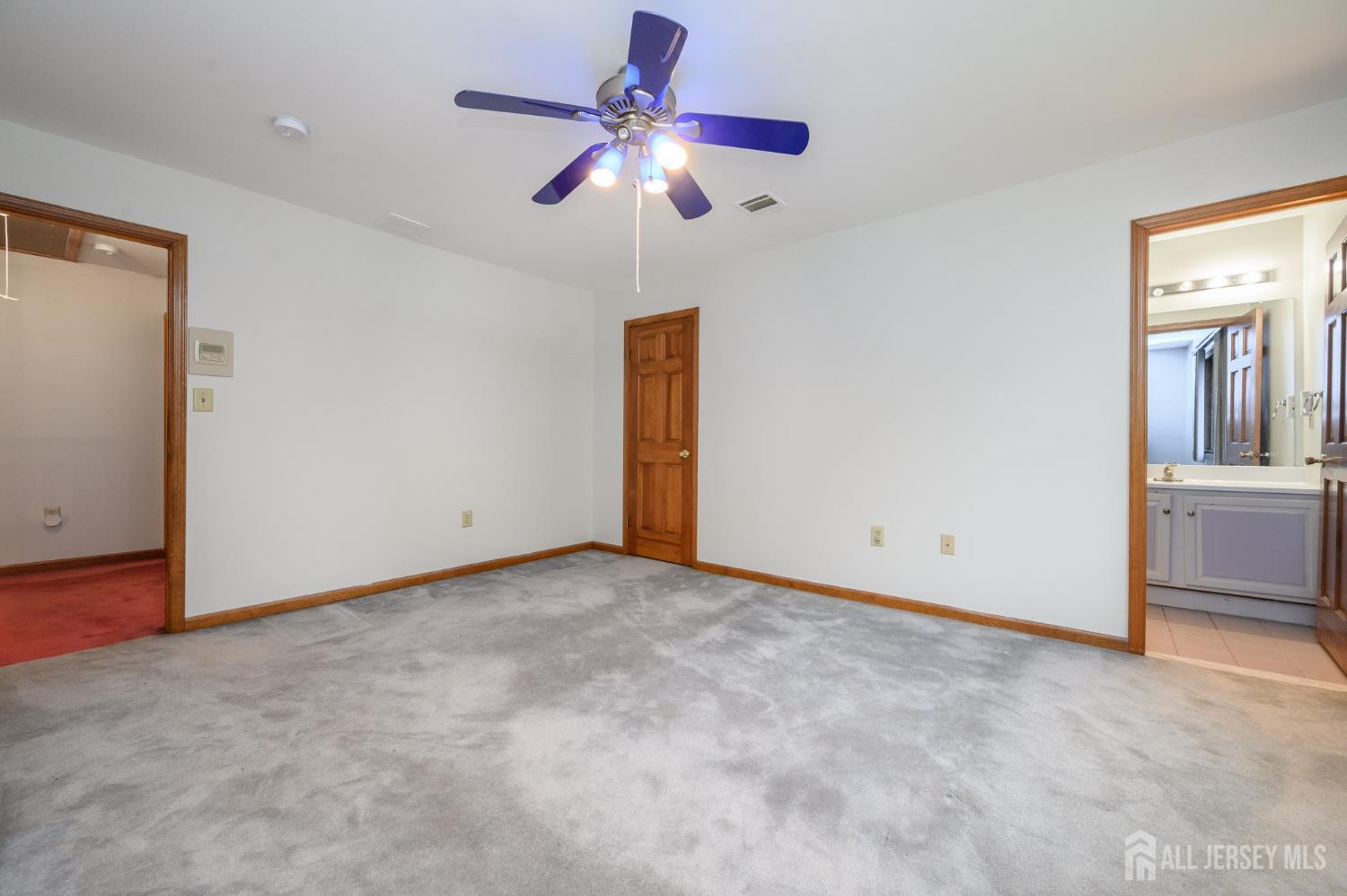 South Brunswick, New Jersey, 08852, United States, 5 Bedrooms Bedrooms, ,6 BathroomsBathrooms,Residential,Active,2044563