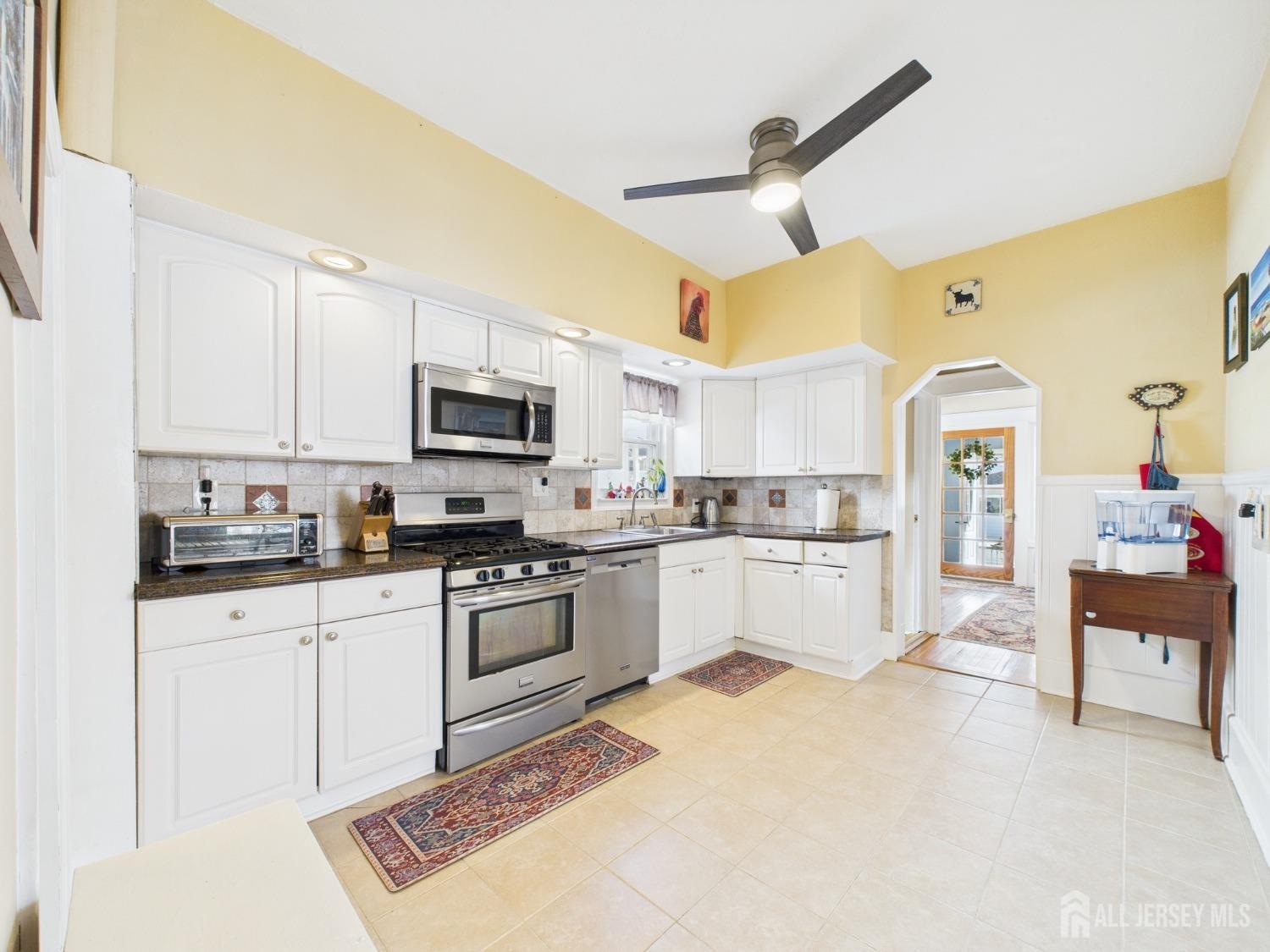 324 4th Street, South Amboy, New Jersey image 16