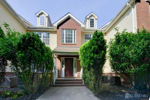 Townhouse For Rent - 34 Forest Drive<br/> Piscataway, NJ 08844