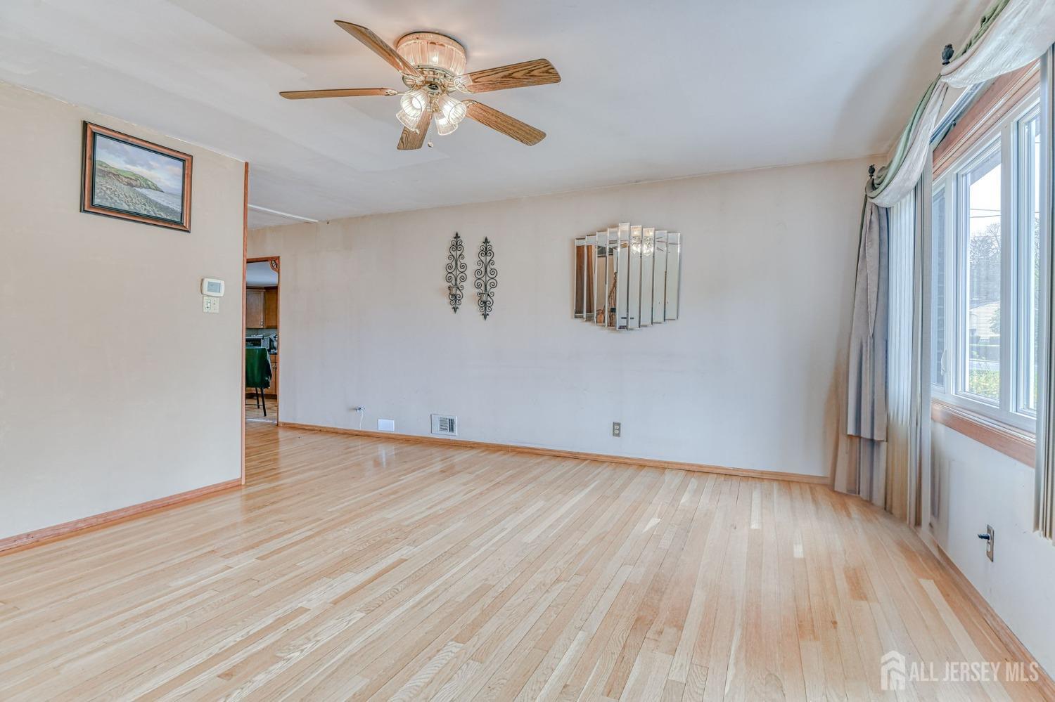14 Bradford Road, East Brunswick, New Jersey image 8