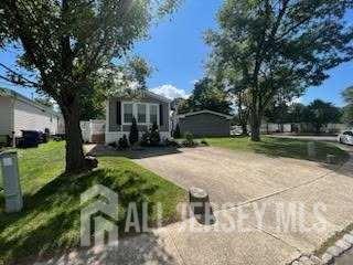 14 Byron Road, North Brunswick, New Jersey image 2