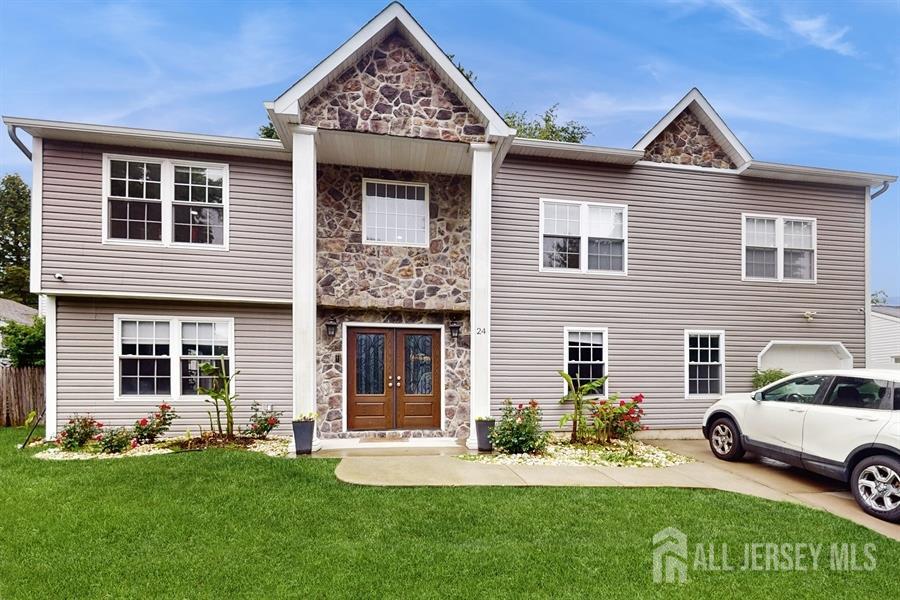 24 Westwood Circle, Edison, New Jersey image 1