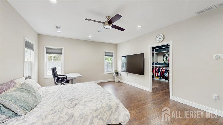24 Westwood Circle, Edison, New Jersey image 17