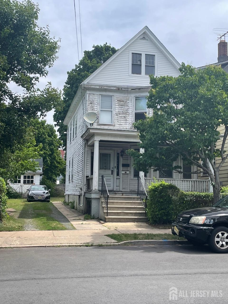 Photo 1 of 10 — 7 Freeman Street, New Brunswick, NJ 08901