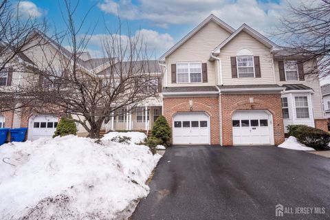 Condo For Sale - 93 Amy Drive<br/> North Brunswick, NJ 08902