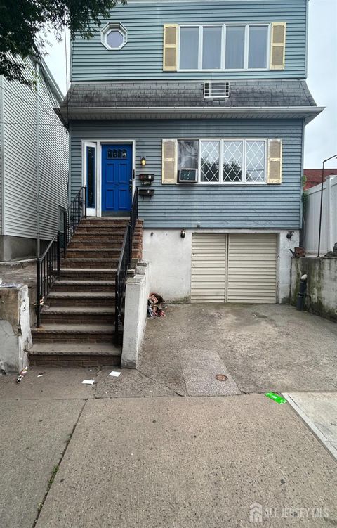 Multifamily For Sale - 25 Carloine Avenue<br/> Passaic County, Passaic, NJ 07011