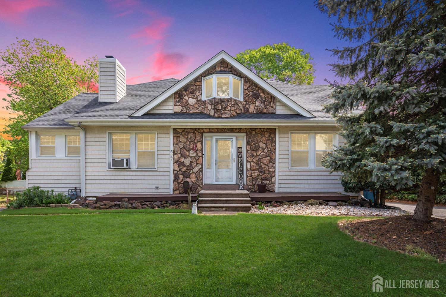 577 Holmdel Road, Hazlet, New Jersey image 1