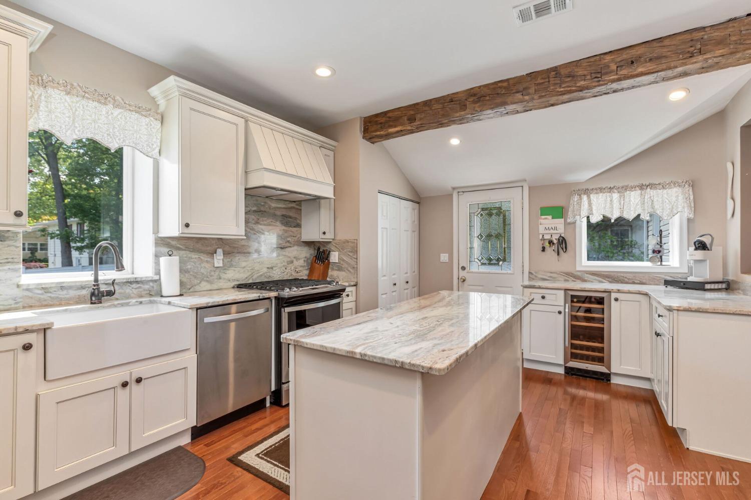 577 Holmdel Road, Hazlet, New Jersey image 14