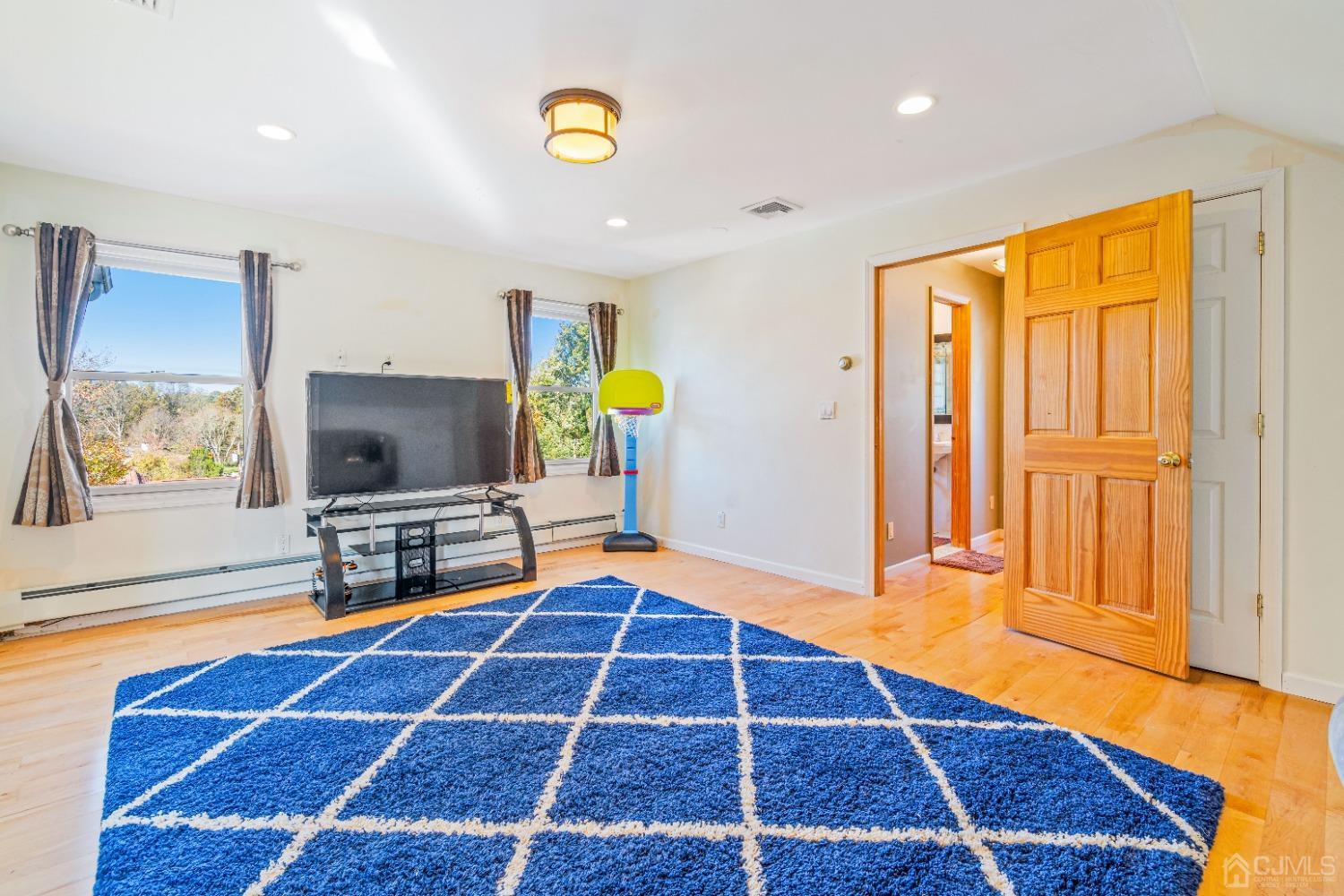 185 Midfield Avenue, Colonia, New Jersey image 17