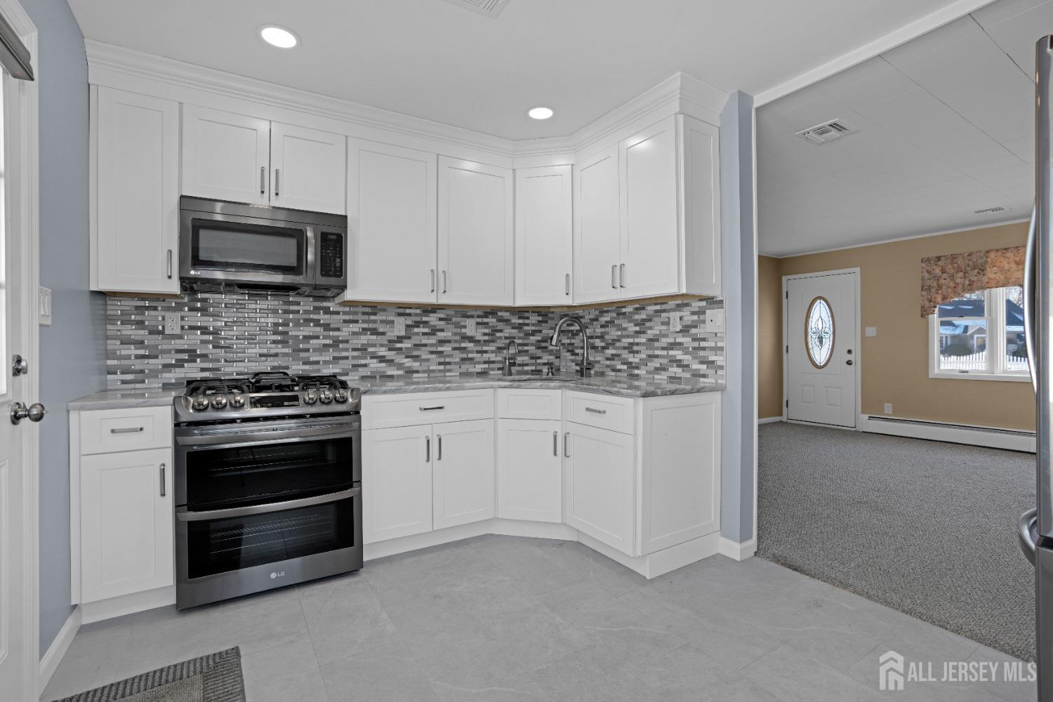 52 Markham Road, Edison, New Jersey image 9