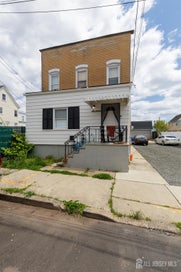 16 Somerset Street Carteret NJ 07008