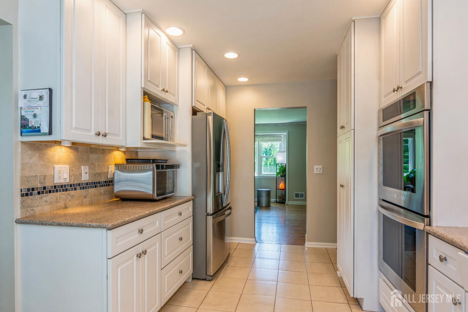 4 Wedgewood Court, East Brunswick, New Jersey image 13