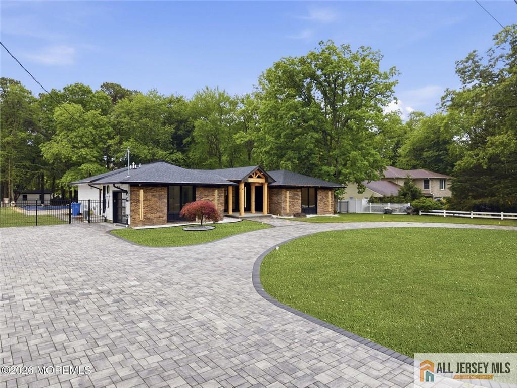 41 Pine St, Old Bridge, NJ, 08857, USA, 5 Bedrooms Bedrooms, ,4 BathroomsBathrooms,Residential,Active,41 Pine St,2662087M