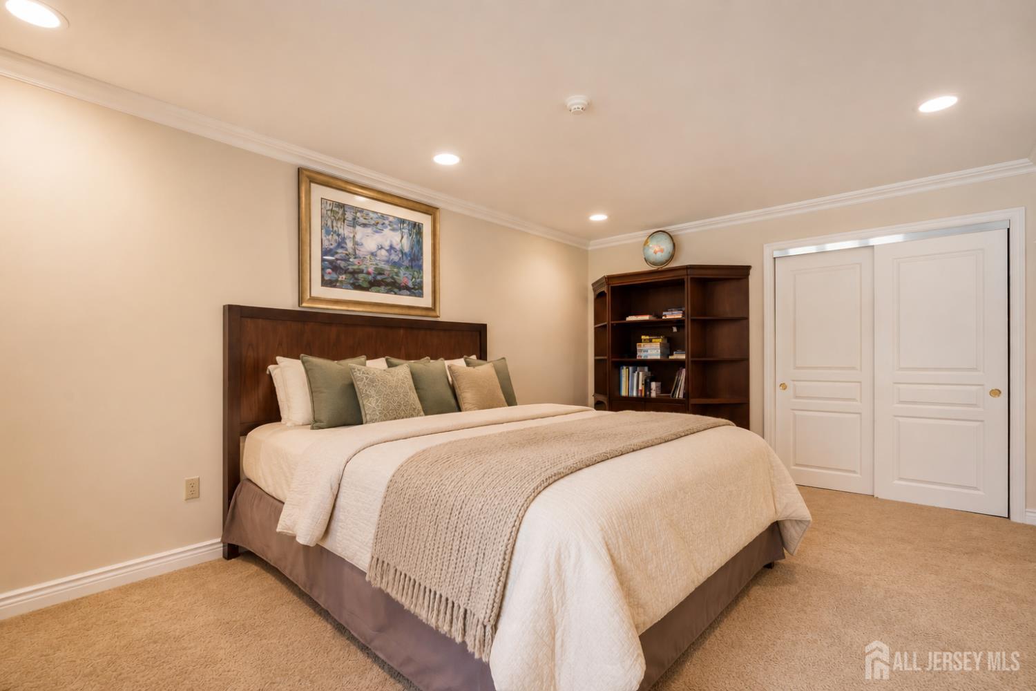 East Brunswick, New Jersey, 08816, United States, 5 Bedrooms Bedrooms, ,6 BathroomsBathrooms,Residential,Active,2044990