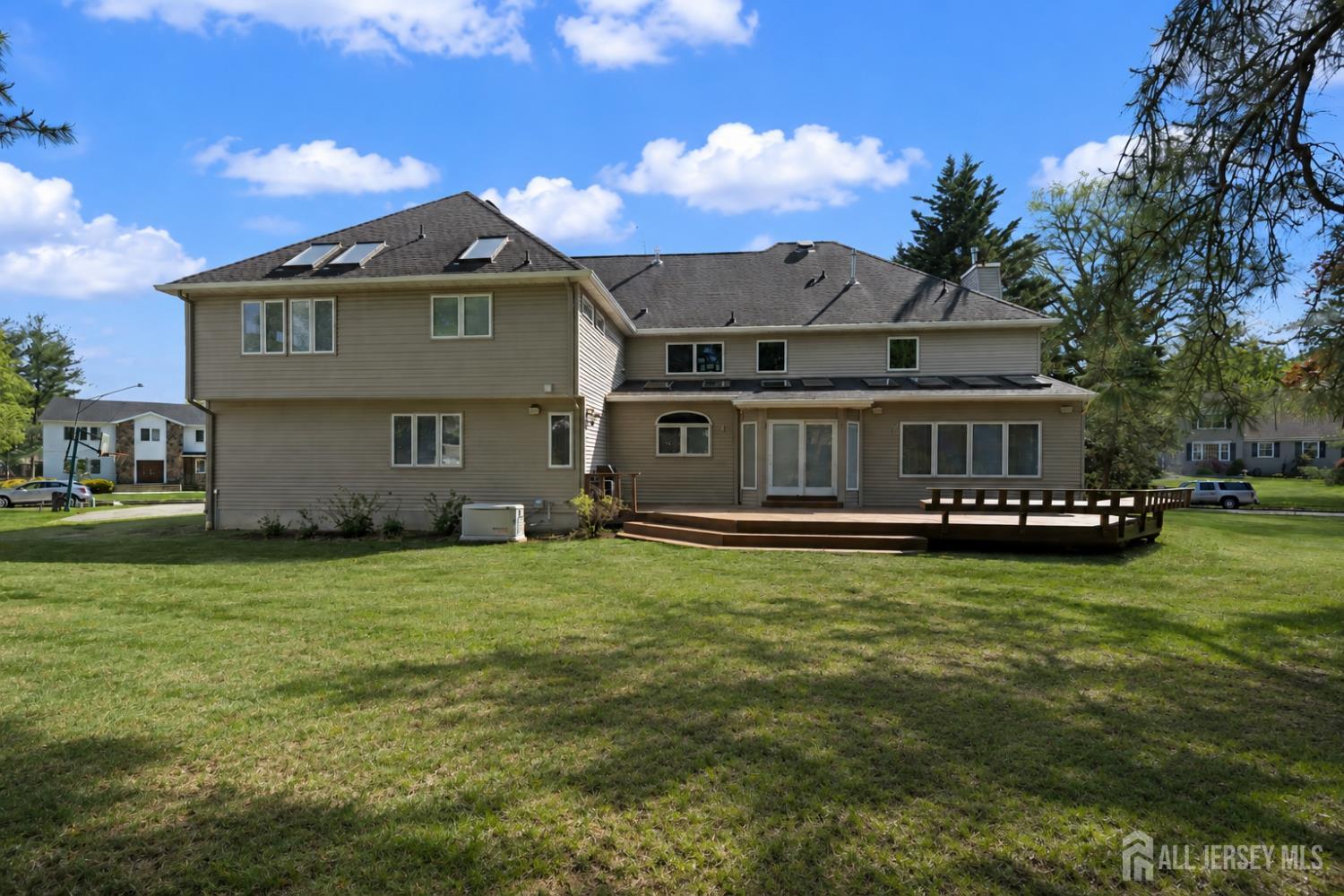 East Brunswick, New Jersey, 08816, United States, 5 Bedrooms Bedrooms, ,6 BathroomsBathrooms,Residential,Active,2044990