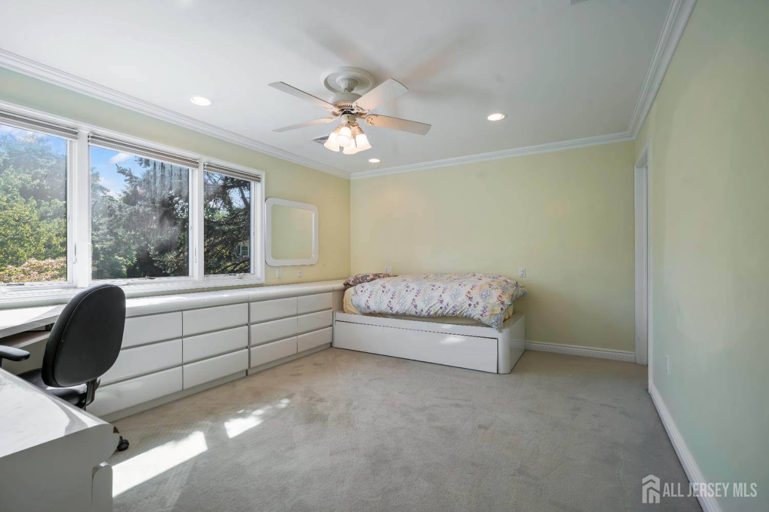 East Brunswick, New Jersey, 08816, United States, 5 Bedrooms Bedrooms, ,6 BathroomsBathrooms,Residential,Active,2044990