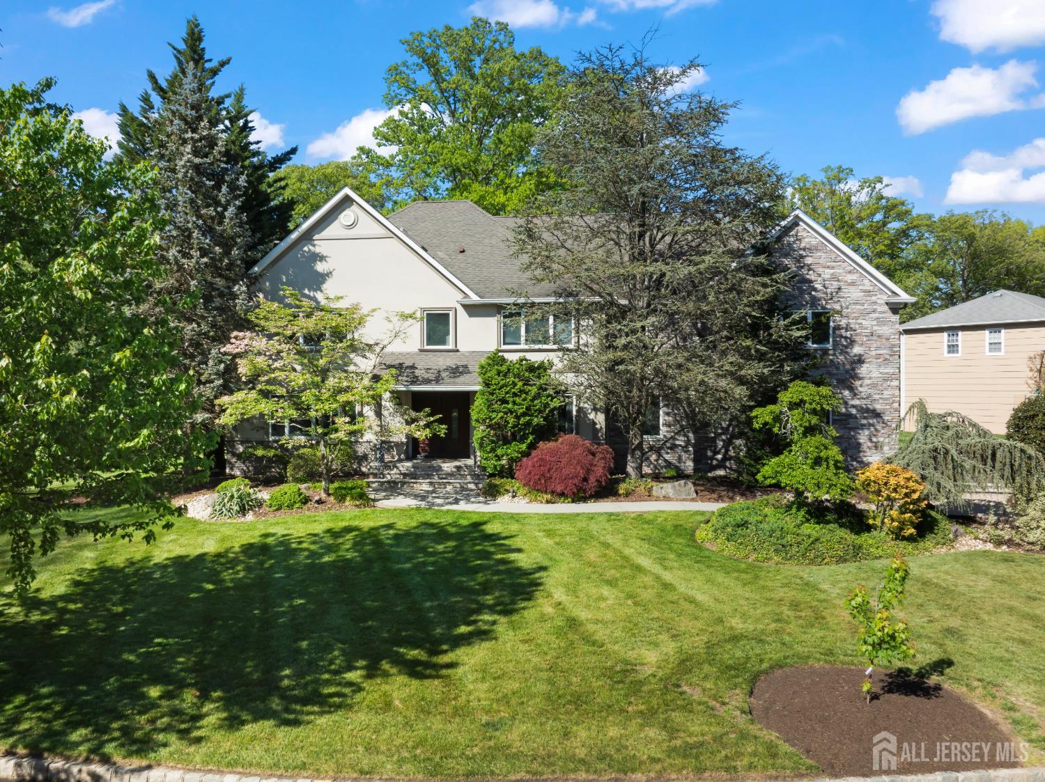 East Brunswick, New Jersey, 08816, United States, 5 Bedrooms Bedrooms, ,6 BathroomsBathrooms,Residential,Active,2044990