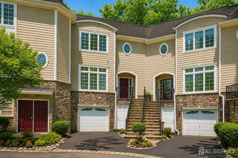 Townhouse For Rent - 16 Jensen Court<br/> Old Bridge, NJ 08857