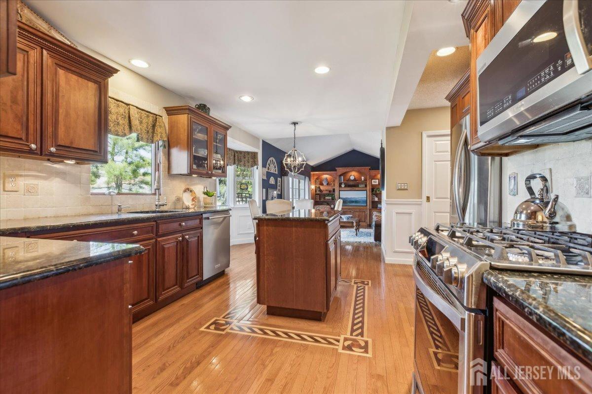 11 Cardinal Court, Old Bridge, New Jersey image 9