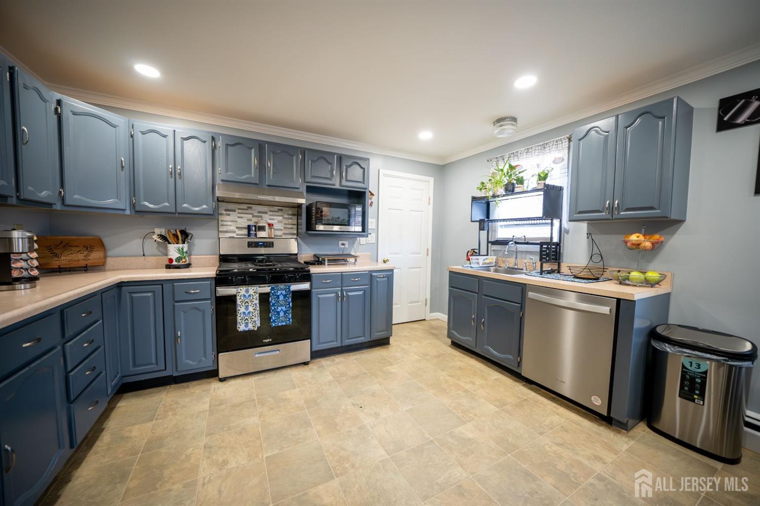 41 Justice Street, Piscataway, New Jersey image 5