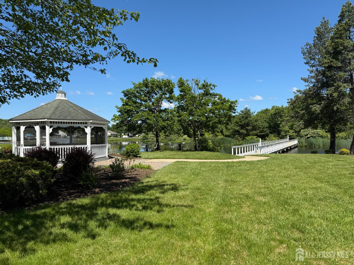 306 Kinglet Drive, Monroe Township, New Jersey image 5