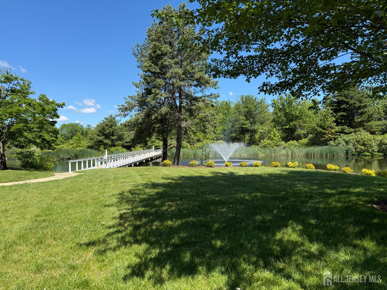 306 Kinglet Drive, Monroe Township, New Jersey image 7