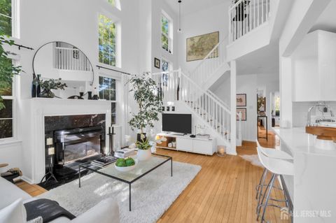 Condo For Sale - 6 Clark Court<br/> Somerset County, Bernards, NJ 07920