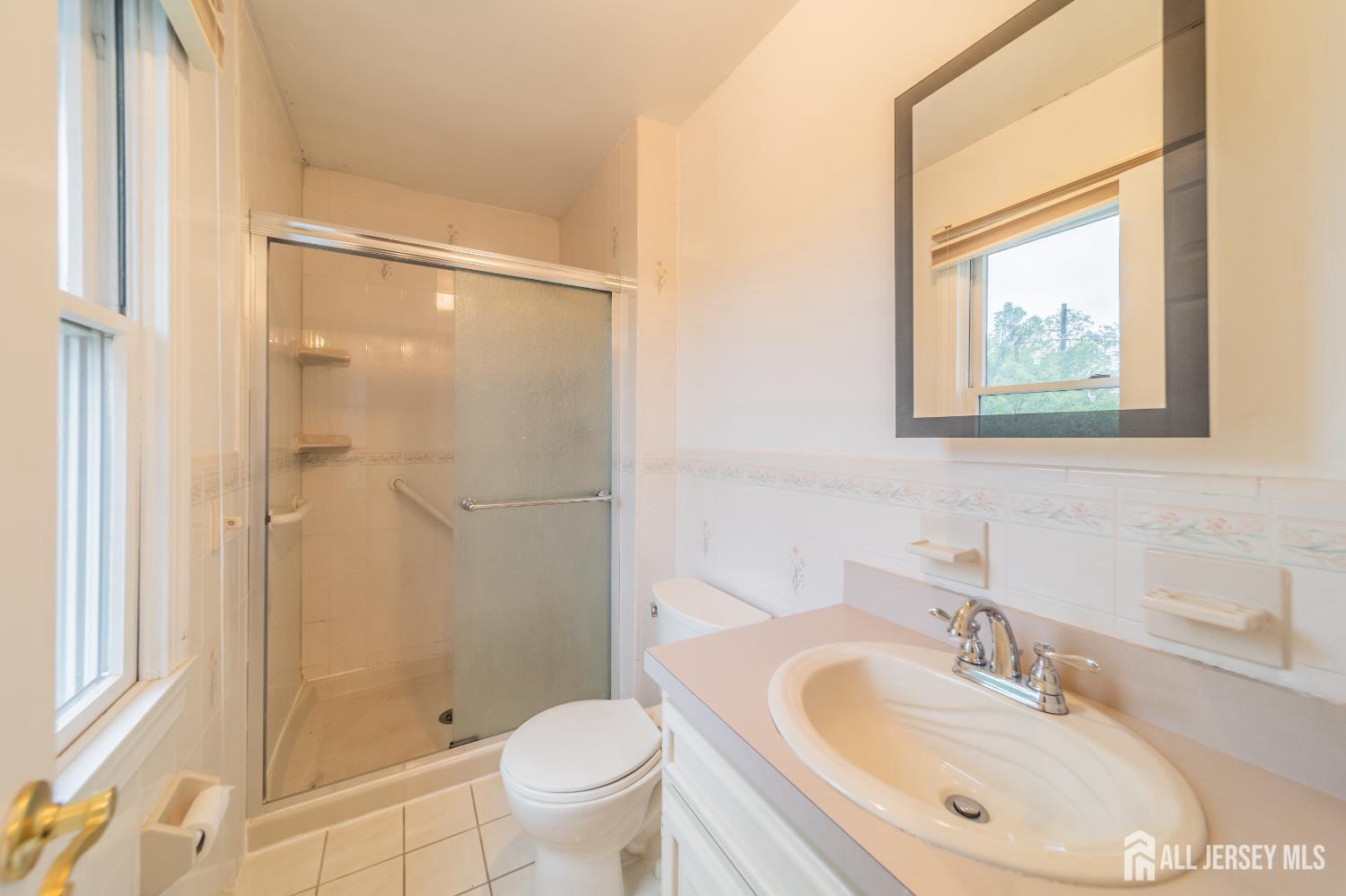 289 Old Road, Sewaren, New Jersey image 32