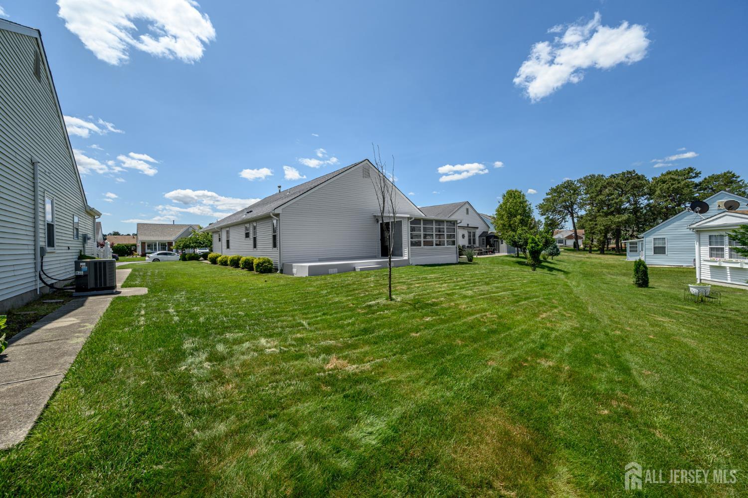 11 Sandhurst Court, Toms River, New Jersey image 27