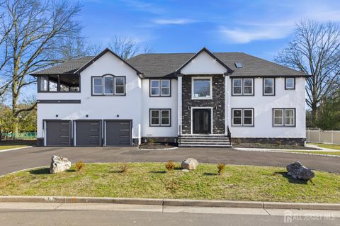 Homes For Sale - 4 Hemlock Drive<br/> Edison, NJ 08820