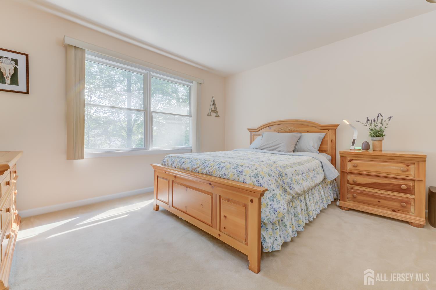 South Brunswick, New Jersey 08540, United States, 5 Bedrooms Bedrooms, ,3 BathroomsBathrooms,Residential,Pending,214504