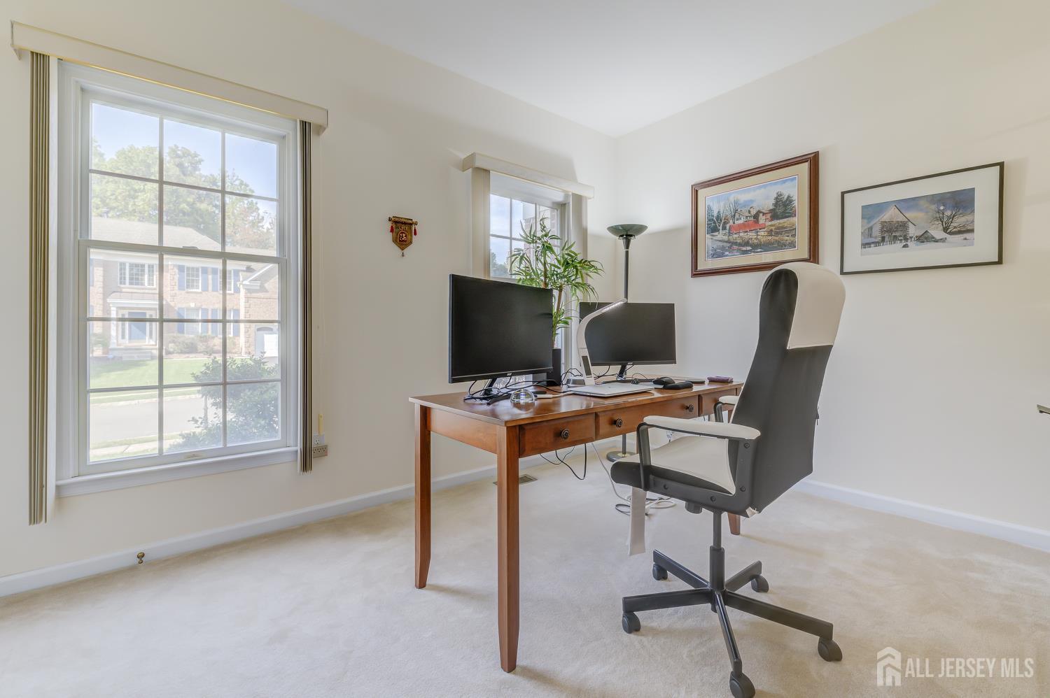 South Brunswick, New Jersey 08540, United States, 5 Bedrooms Bedrooms, ,3 BathroomsBathrooms,Residential,Pending,214504