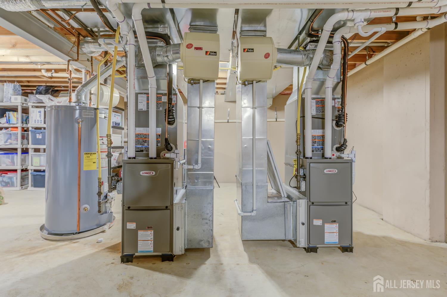 South Brunswick, New Jersey 08540, United States, 5 Bedrooms Bedrooms, ,3 BathroomsBathrooms,Residential,Pending,214504