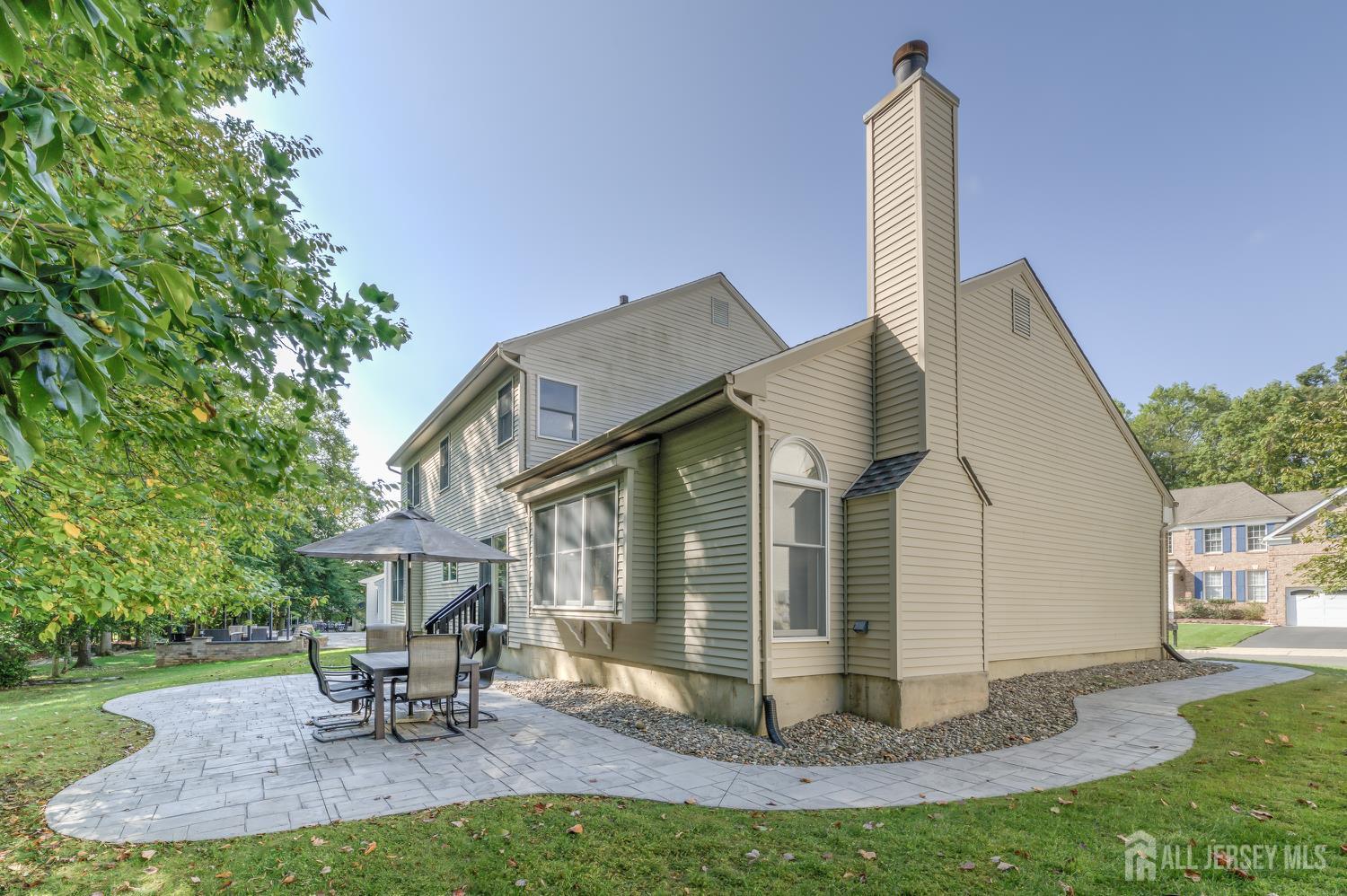 South Brunswick, New Jersey 08540, United States, 5 Bedrooms Bedrooms, ,3 BathroomsBathrooms,Residential,Pending,214504