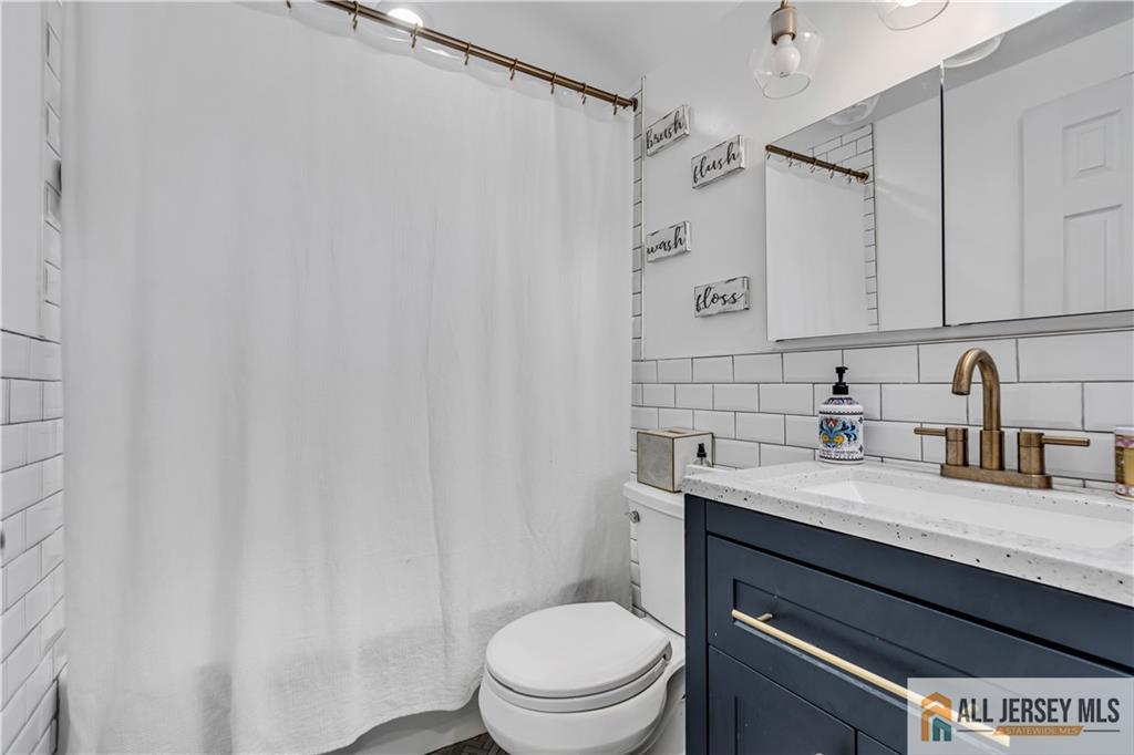10 Buttonwood Drive, Old Bridge, New Jersey image 22