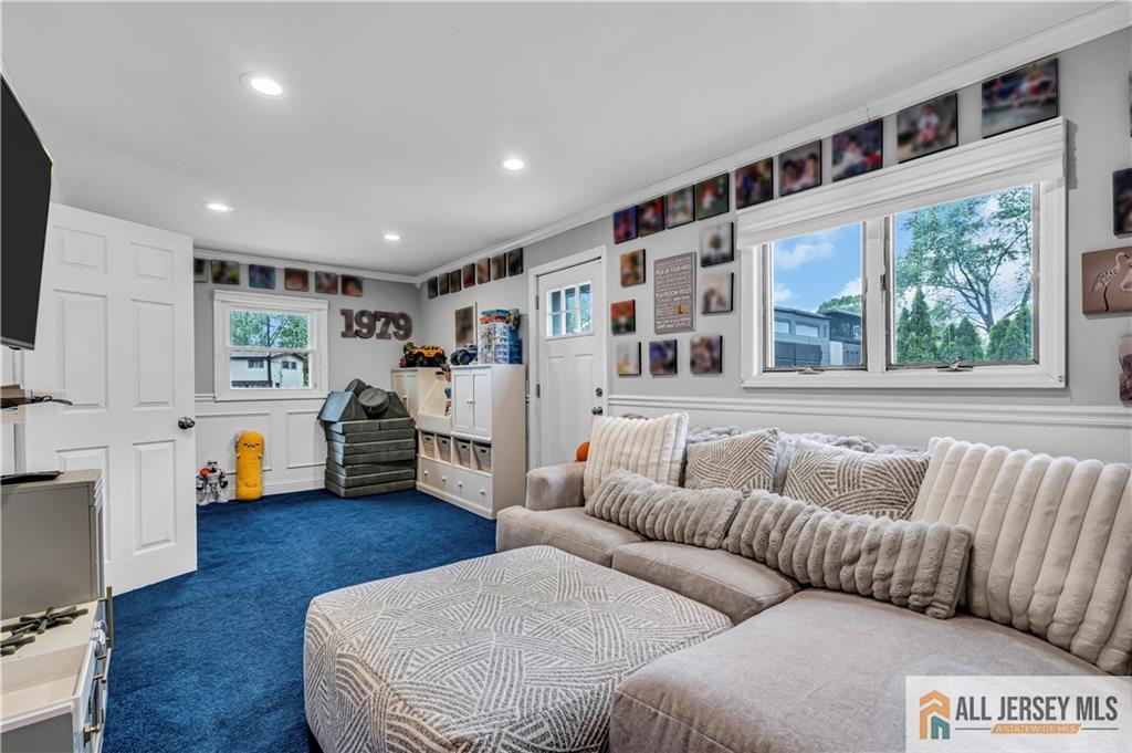 10 Buttonwood Drive, Old Bridge, New Jersey image 16