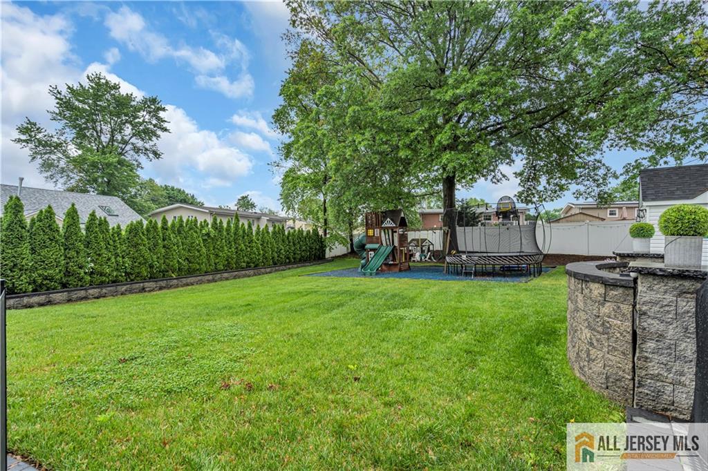 10 Buttonwood Drive, Old Bridge, New Jersey image 37