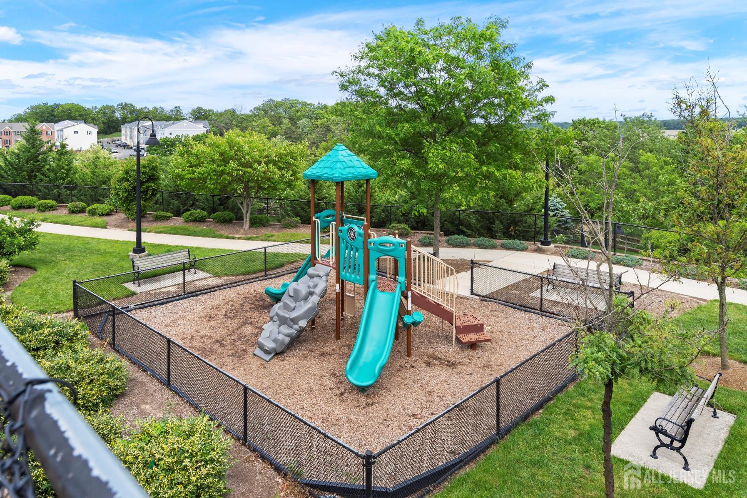 1915 Switzer Avenue, Parlin, New Jersey image 32