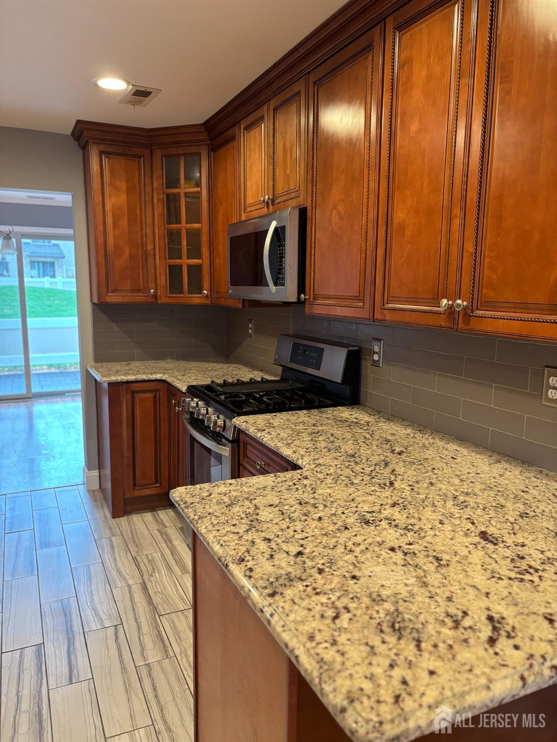 234 Hampshire Drive, Plainsboro, New Jersey image 4