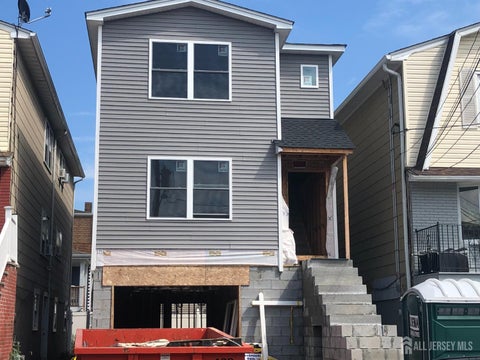 Multifamily For Sale - 113 Judy Drive<br/> Keasbey, NJ 08832