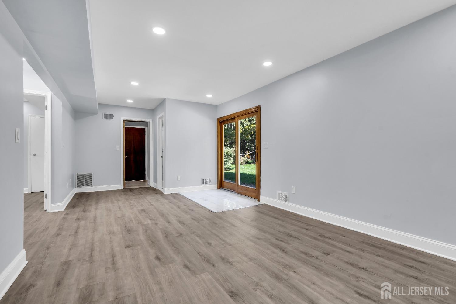 45 Linden Lane, Plainsboro, New Jersey image 24
