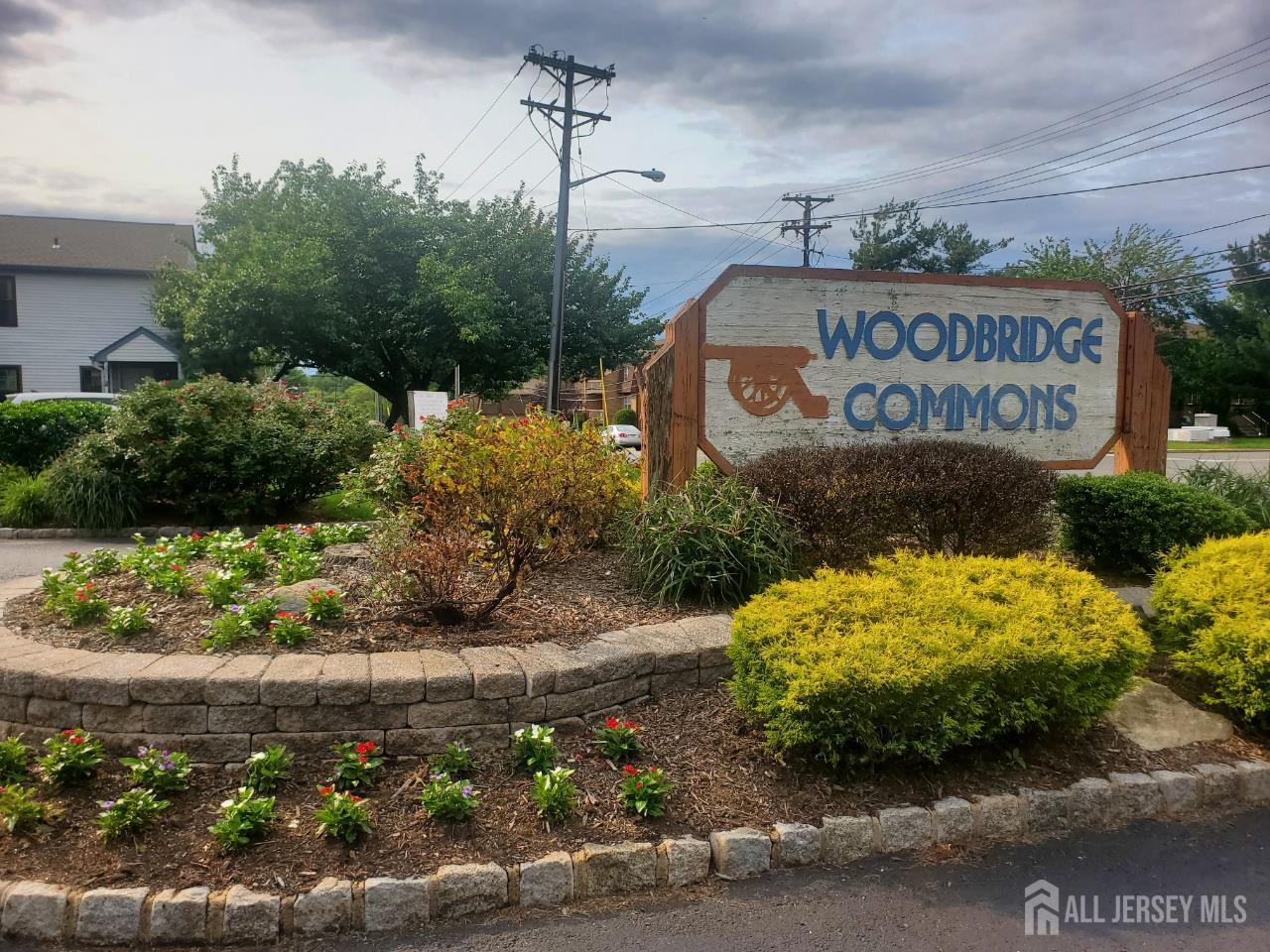 603 Woodbridge Commons Way, Iselin, New Jersey image 4